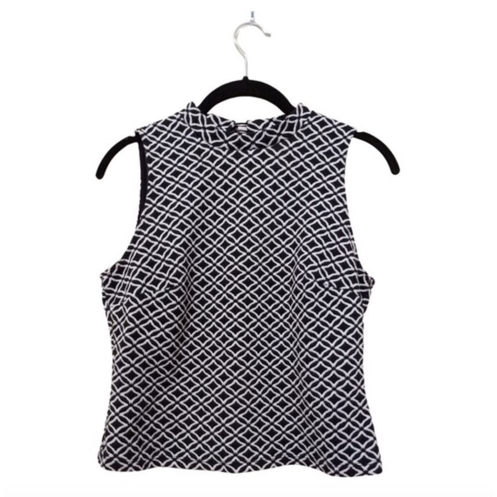 Mossimo textured cropped top